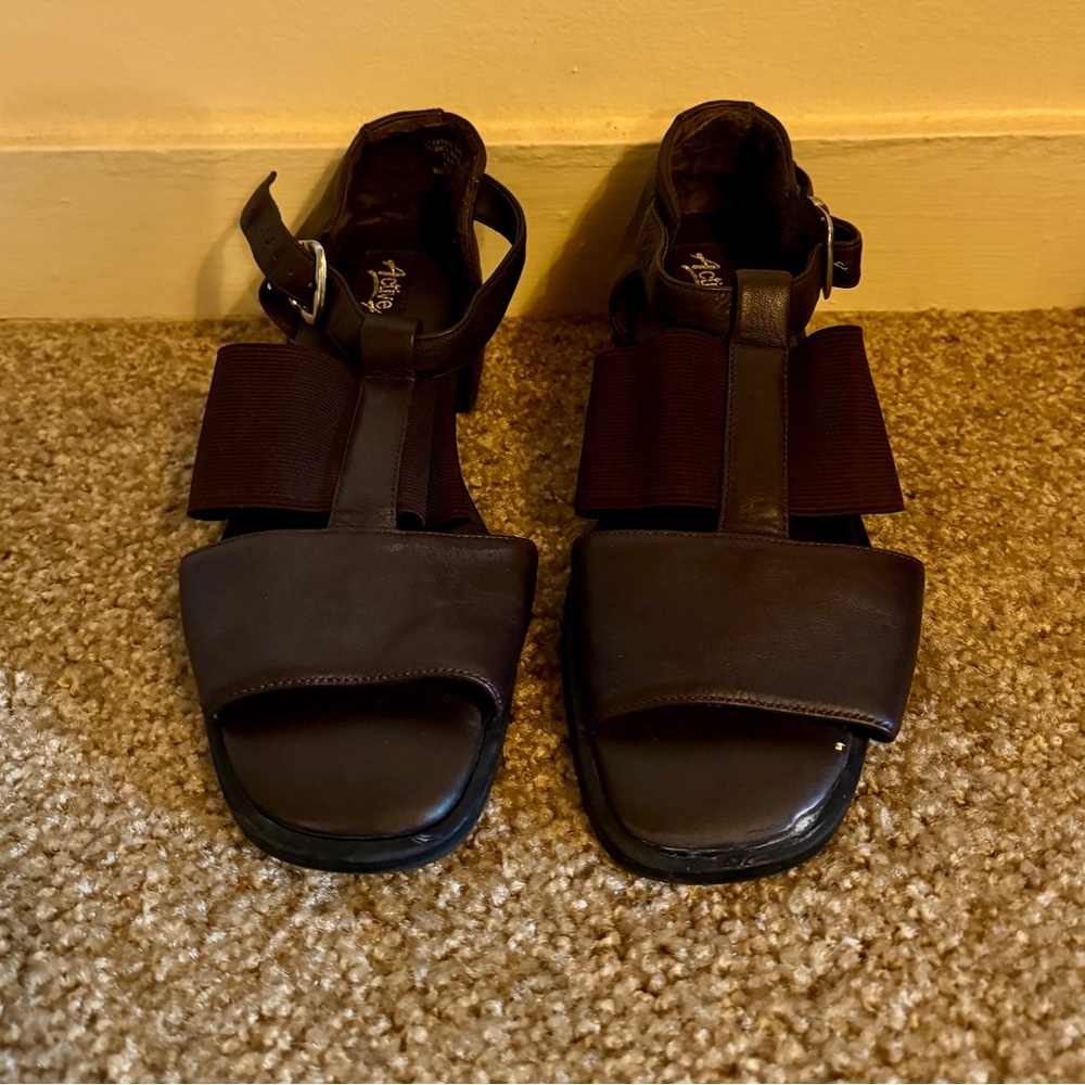 Vintage fisherman sandals